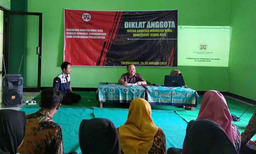 Pembekalan Calon Pengurus IAI Muda wilayah Jawa Timur Komisariat Kediri Raya Tahun 2020-2021