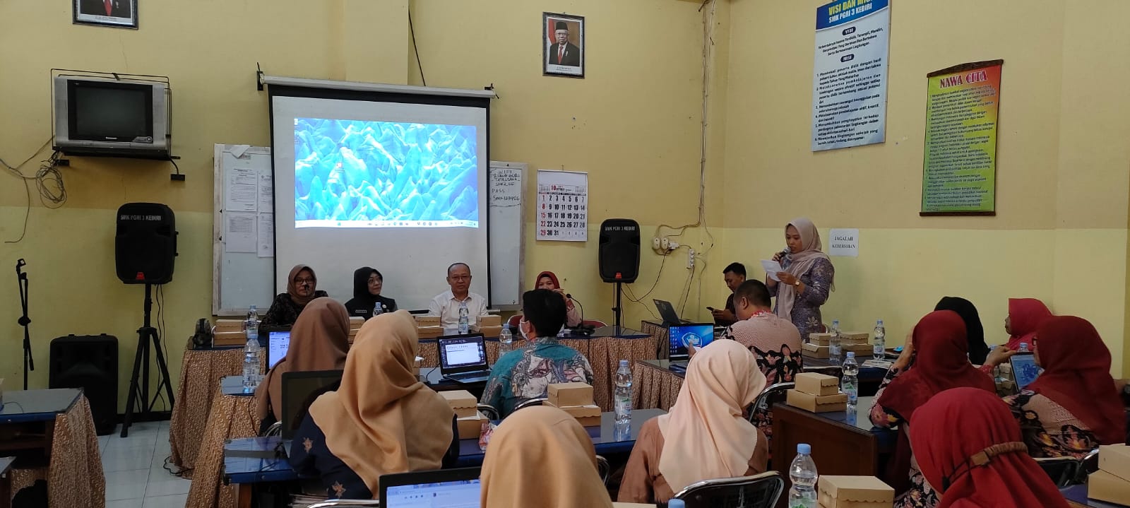 Pelatihan Perpajakan dan e-SPT Kepada Guru MGMP Akuntansi Kota Kediri